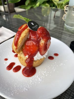 Strawberry Tarte at Veganerie Concept - Benjasiri Park in Bangkok