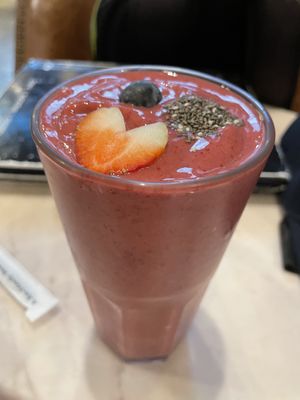 Flat belly smoothie (mixed berries, pineapple, banana, mint, lime, stevia and soy yogurt), 190 baht  at Veganerie Concept - Benjasiri Park in Bangkok