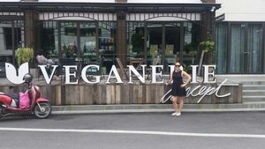 Outside my new favourite place! at Veganerie Concept - Benjasiri Park in Bangkok