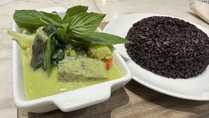 Green curry with black rice    at Veganerie Concept - Benjasiri Park in Bangkok