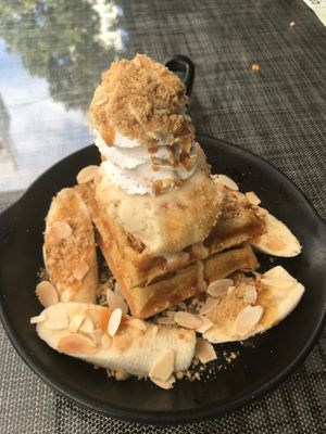 OMG vegan ice cream on waffles.  This is munchies to die for at Veganerie Concept - Benjasiri Park in Bangkok