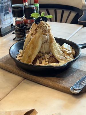 Banoffie pancakes   at Veganerie Concept - Benjasiri Park in Bangkok