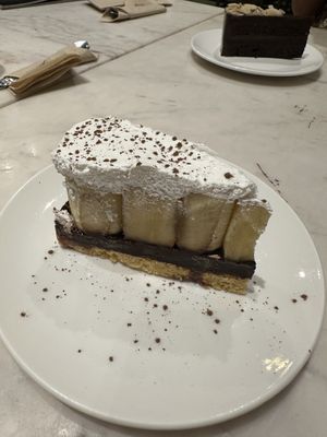 Banoffe cake  at Veganerie Concept - Benjasiri Park in Bangkok