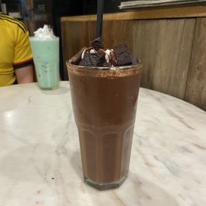 Chocolate brownie smoothie and mint chocolate chip smoothie  at Veganerie Concept - Benjasiri Park in Bangkok