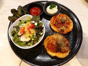 Vegan pizza combo at Veganerie Concept - Benjasiri Park in Bangkok