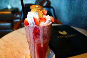 Strawberry cheesecake milkshake from Veganerie Concept. Really tasty, but a bit too sweet for me to finish.  at Veganerie Concept - Benjasiri Park in Bangkok