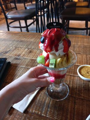 Fruit sundae at Veganerie Concept - Benjasiri Park in Bangkok