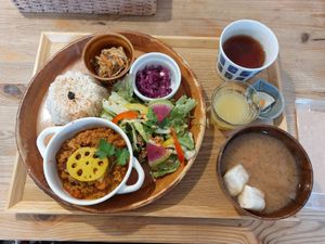 Lunch set at Musubi Cafe in Kyoto
