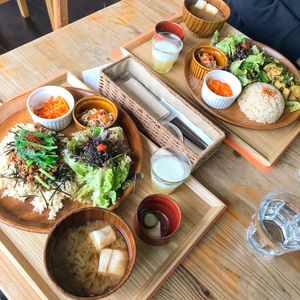 Lunch set (1300yen) at Musubi Cafe in Kyoto