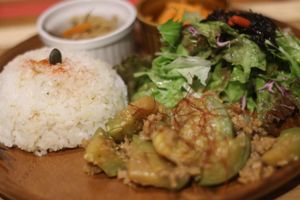 Today's veggie Set A menu at Musubi Cafe in Kyoto