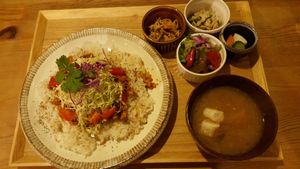 taco rice vegan set at Musubi Cafe in Kyoto