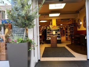 entrance area at denn's Biomarkt - Severinstrasse in Cologne