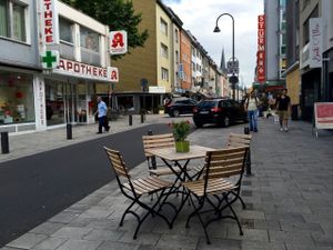outside seating at denn's Biomarkt - Severinstrasse in Cologne