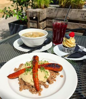 Daily menu at Plantaz Bistro & LimeLight BAR in Martin