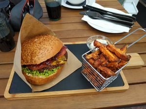 Very large "500 g" Plantaž burger with fried sweet potato and tatar sauce at Plantaz Bistro & LimeLight BAR in Martin