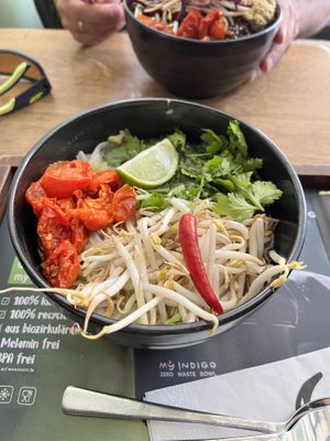 Rice noodles. Sun dried tomatoes is an  extra charged topping   at my indigo - Stainerstrasse in Innsbruck