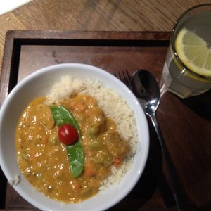 Vegan curry with edamame and soy chunks at my indigo - Stainerstrasse in Innsbruck