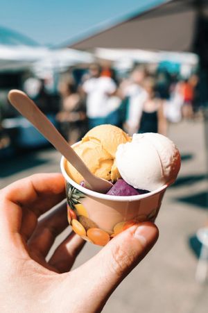 Veganes Eis at The Green Market Berlin in Berlin