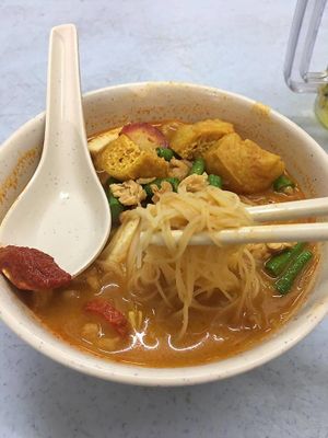 Curry noodles at Pang Zhen Vegetarian Restaurant in Nibong Tebal