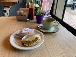 Pasteles veganos  at Miss Laura in Foz Do Iguacu