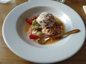 Dessert with rubarb at Urten in Copenhagen