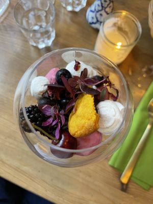 Here the desert of the July-August menu  at Urten in Copenhagen