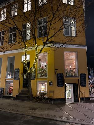 Outside at Urten in Copenhagen