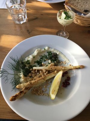 Grilled white asparagus  at Urten in Copenhagen