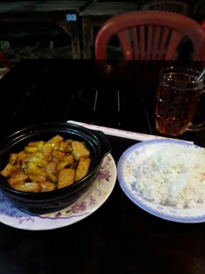 braised tofu clay pot at Lam Tong Quan in Phan Thiet