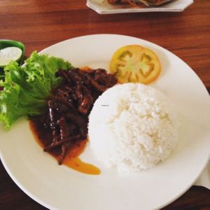 Lok Lak (vegan) at Battambang Vegetarian Food in Battambang