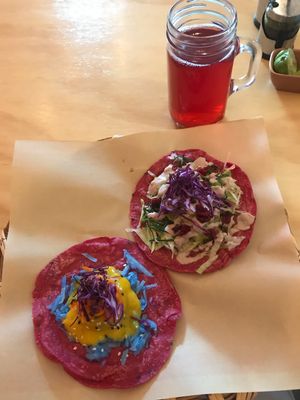 Agua de Jamaïca & tacos at La Pitahaya Vegana in Mexico City