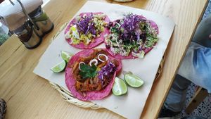 Tacos brócoli y requesón, al pastor y crudi at La Pitahaya Vegana in Mexico City