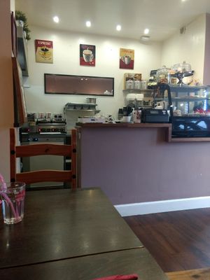 Counter at Scarlett's Cafe in Falkirk