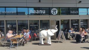 Exterior at Naanu Take and Eat in Zurich