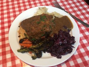 Wonderful Sunday roast at Cafe Van Gogh in South West London