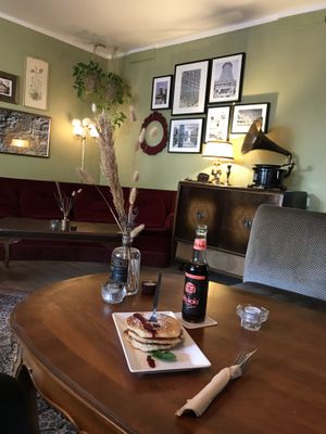 Lovely place ♥️ vegan Pancakes & Blueberries ✨  at PAN's Bebop in Essen