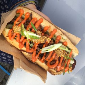Veganer HotDog at PAN's Bebop in Essen