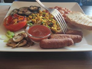 Vegan „english“ breakfast. at PAN's Bebop in Essen
