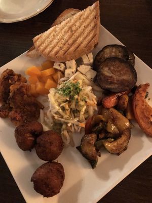 Starter plate vegan at PAN's Bebop in Essen