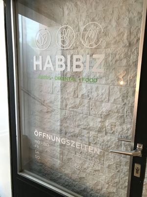 Frontdoor at Habeez - Rüttenscheid in Essen