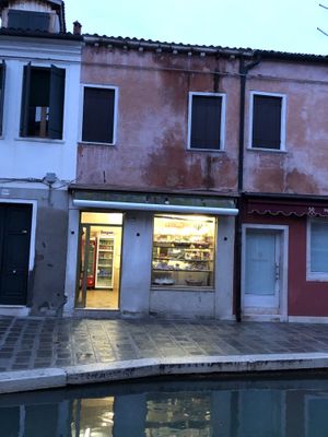 Outside of bakery  at Panificio Garbo Giorgio in Venice