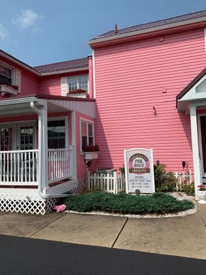 Storefront  at Pink House Chocolates in Finleyville
