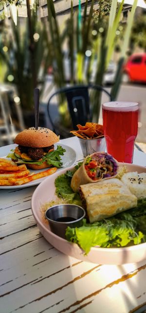 Rosa Limonade, Falafel Burger, Watto Wrap at Vegamo Centro in Mexico City