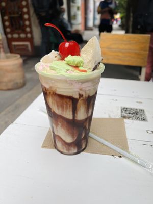 Snickers milkshake   at Vegamo Centro in Mexico City