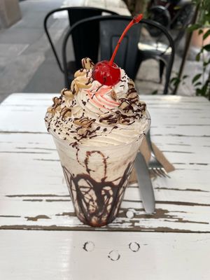 Vegan Snickers Milkshake  at Vegamo Centro in Mexico City