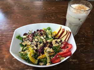 Vegamo Salad and Horchata at Vegamo Centro in Mexico City