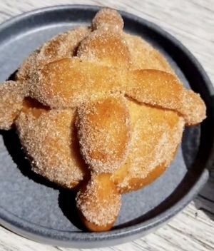 Tienen pan de temporada siempre  at Vegamo Centro in Mexico City