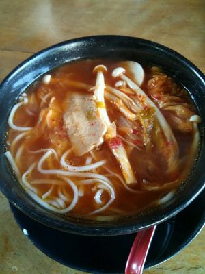 Kimchi soup noodle at Vitking House II in Siem Reap