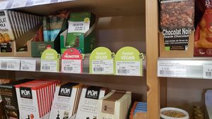 Vegan labels at Biomonde L'Echoppe Bio in Joyeuse