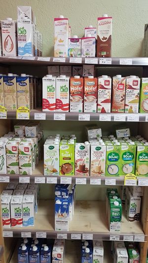 Plant based milks at Biomonde L'Echoppe Bio in Joyeuse